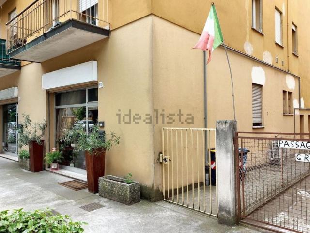 Locale Commerciale in vendita a Unione della Romagna Faentina, Faenza