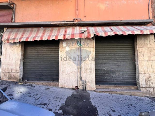 Locale Commerciale in vendita a San Giovanni Galermo-Trappeto-Cibali, Catania