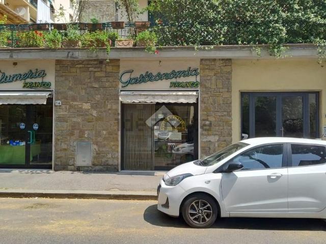 Locale Commerciale in vendita a Quartiere 2, Firenze