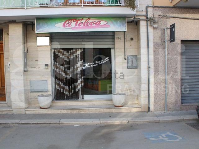 Locale Commerciale in vendita a Puglia, Barletta-andria-trani