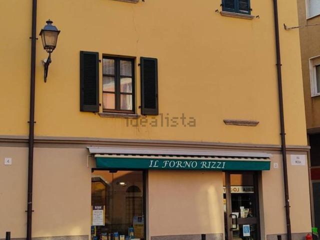 Locale Commerciale in vendita a San Francesco, Canzo