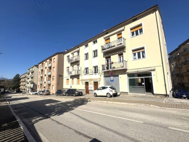 Locale Commerciale in vendita a Spina, Marche