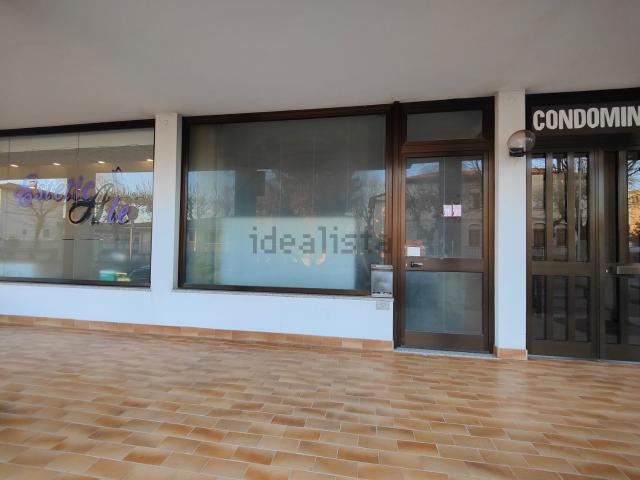 Locale Commerciale in vendita a Ronchis, Friuli-Venezia Giulia