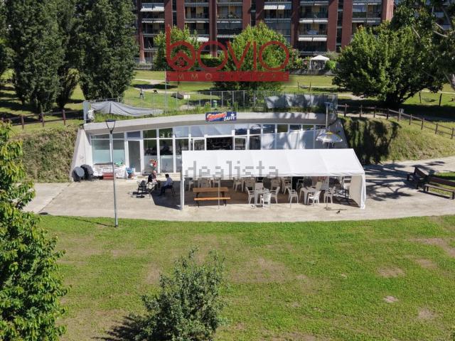 Locale Commerciale in vendita a Oltrepo, Piemonte