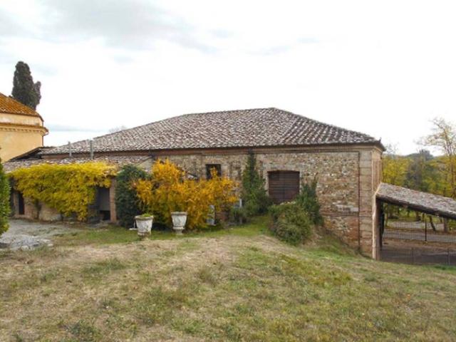Locale Commerciale in vendita a Castelnuovo Berardenga, Toscana
