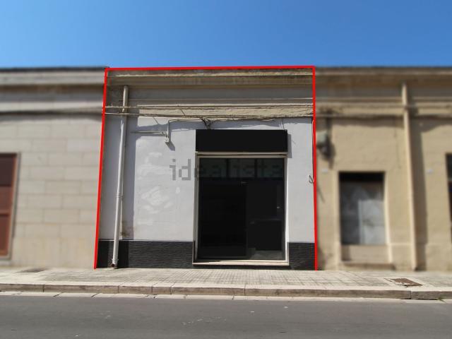 Locale Commerciale in vendita a Puglia, Brindisi