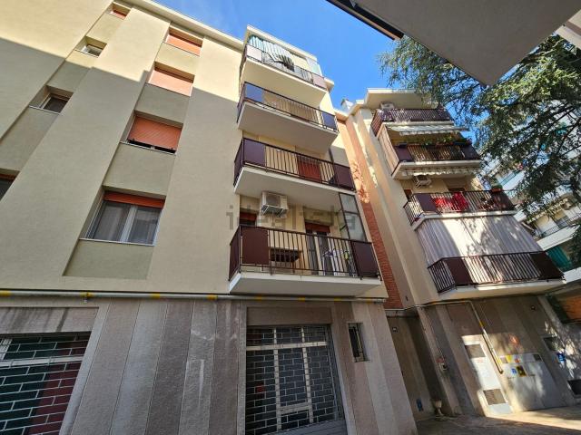 Locale Commerciale in vendita a San Giovanni-Chiadino-Rozzol, Villa Opicina