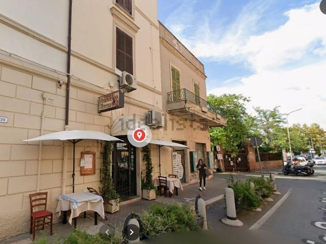 Locale Commerciale in vendita a Borgo Medievale, Roma Capitale