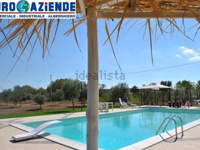 Locale Commerciale in vendita a Noto, Sicilia