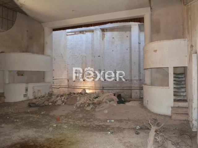 Locale Commerciale in vendita a Puglia, Brindisi