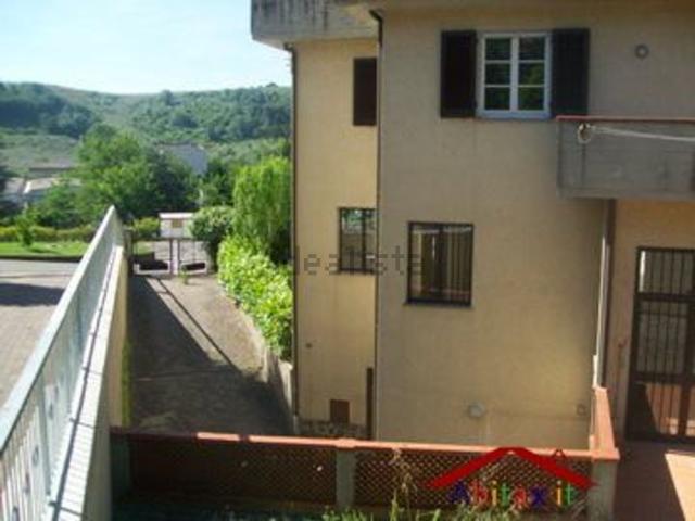 Locale Commerciale in vendita a Montegonzi, Toscana
