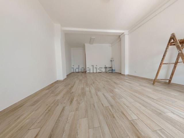 Locale Commerciale in vendita a San Lazzaro, Sarzana