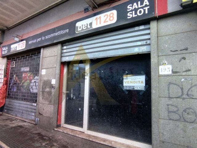 Locale Commerciale in vendita a Ville di Nemi, Roma Capitale
