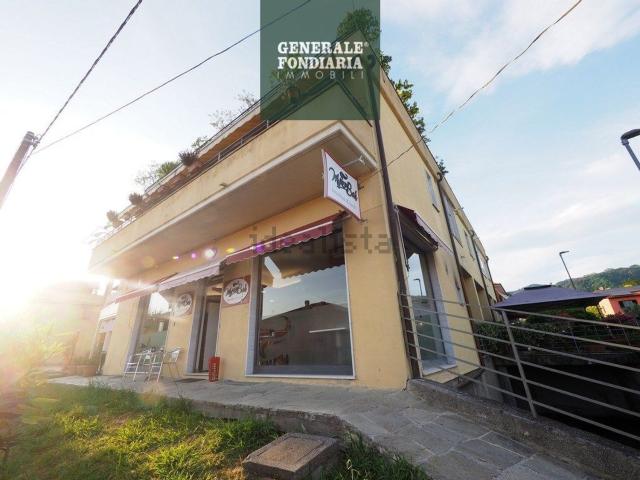 Locale Commerciale in vendita a La Serra, Follo