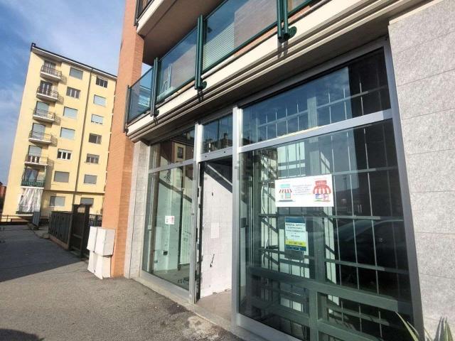 Locale Commerciale in vendita a Piemonte, Torino