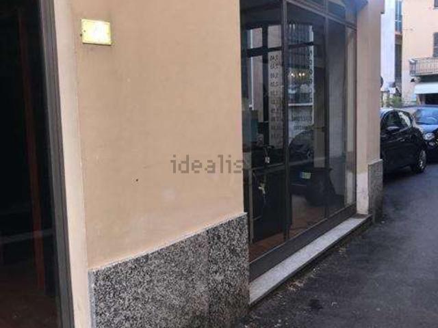 Locale Commerciale in vendita a Garlasco, Lombardia
