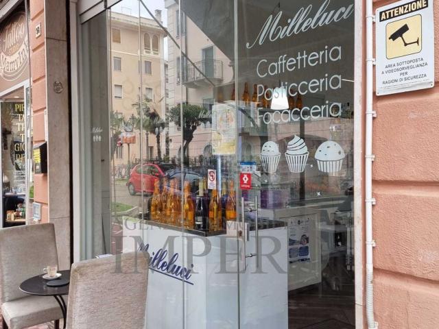 Locale Commerciale in vendita a Bordighera, Liguria