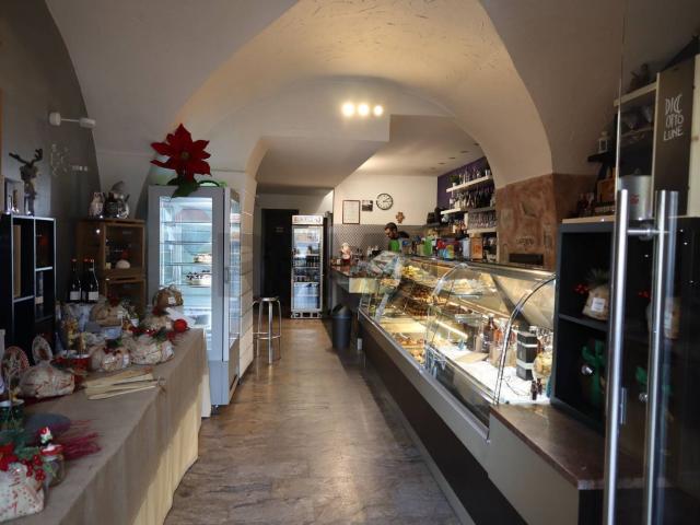 Locale Commerciale in vendita a Chiaramonte Gulfi, Sicilia