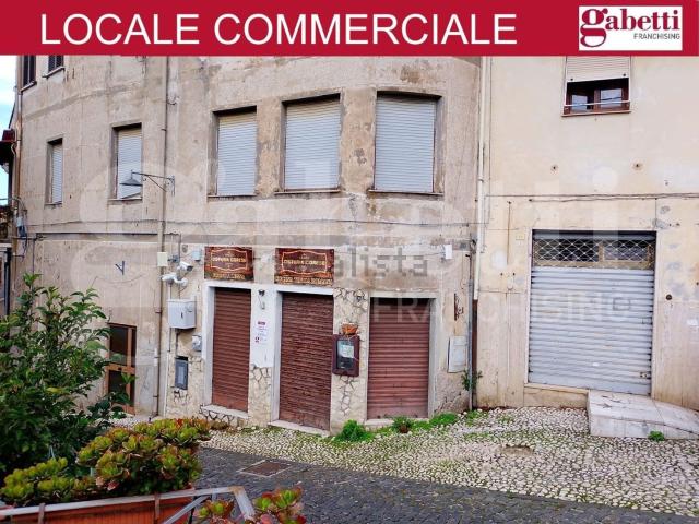 Locale Commerciale in vendita a Cori, Lazio