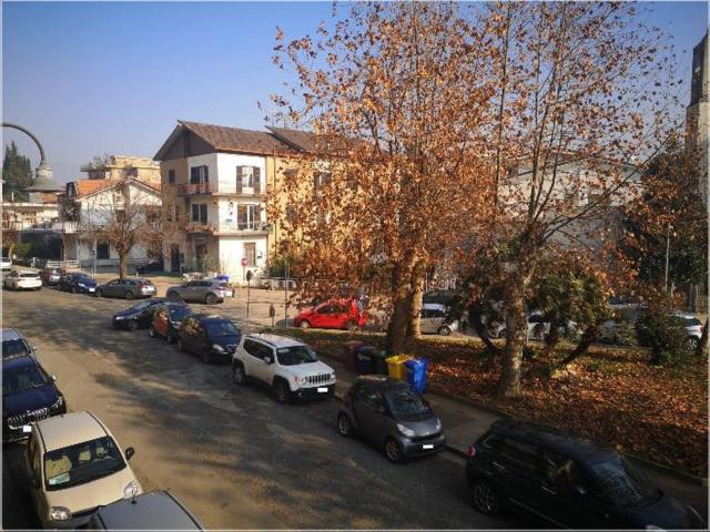 Locale Commerciale in vendita a San Silvestro, Cassino