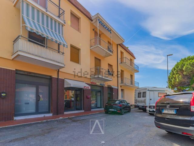 Locale Commerciale in vendita a Luceto, Albisola Superiore