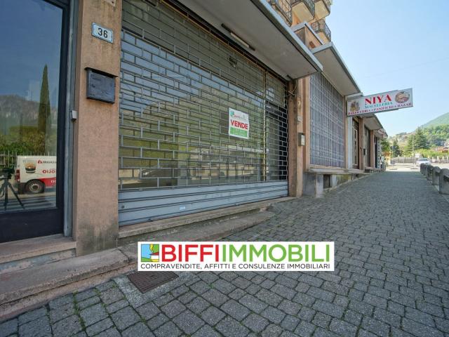 Locale Commerciale in vendita a Civate, Lombardia