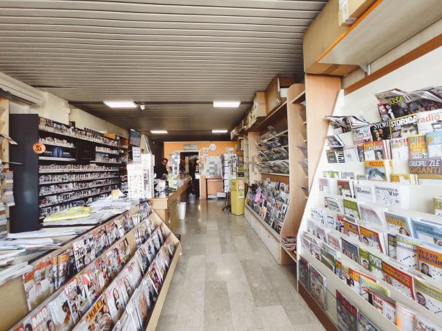 Locale Commerciale in vendita a San Gaetano, Montebelluna