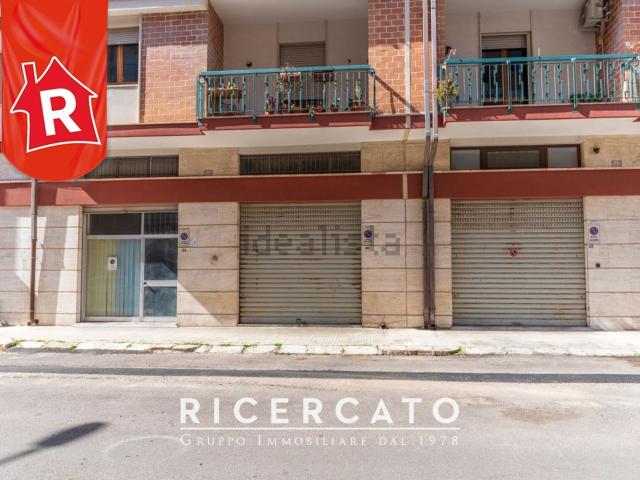 Locale Commerciale in vendita a Puglia, Lecce