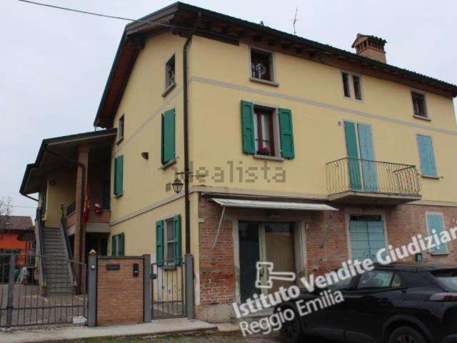 Locale Commerciale in vendita a Tresinaro - Secchia, Re