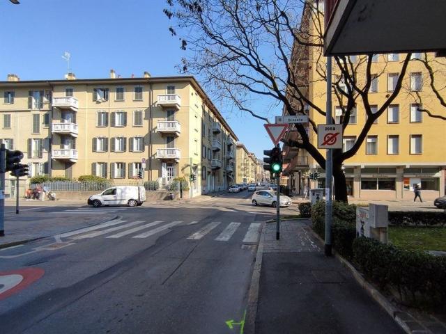 Locale Commerciale in vendita a Città Alta, Bergamo