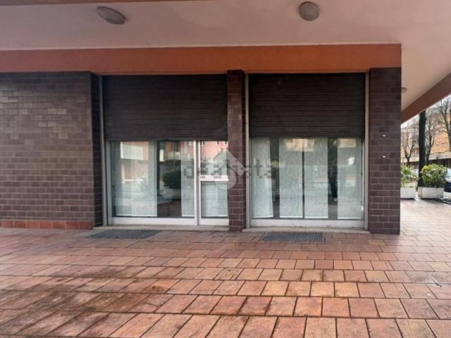 Locale Commerciale in vendita a Bellaria