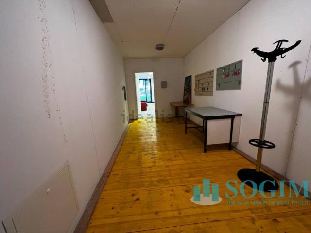 Locale Commerciale in vendita a Trecallo, Como