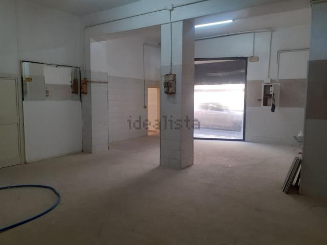 Locale Commerciale in vendita a Porta Vecchia, Grosseto