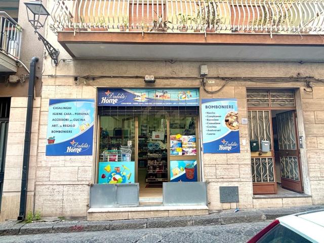 Locale Commerciale in vendita a Milicia, Misterbianco