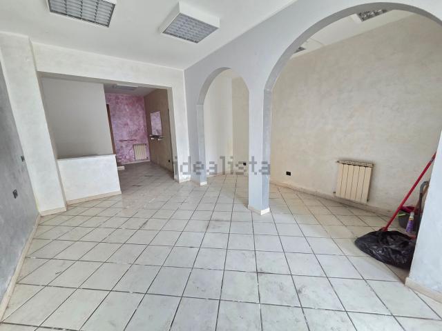 Locale Commerciale in vendita a San Martino a Gangalandi, Lastra A Signa