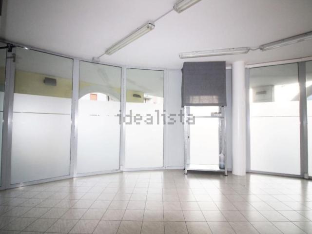 Locale Commerciale in vendita a Collebeato, Lombardia
