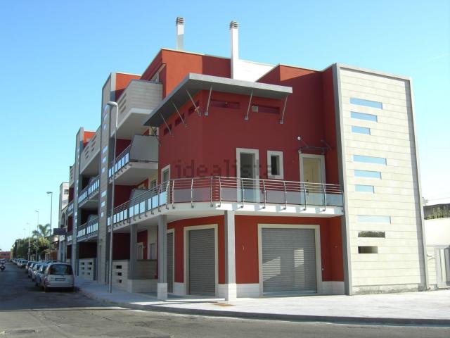 Locale Commerciale in vendita a Puglia, Lecce