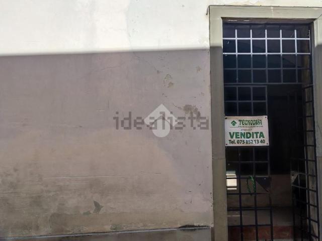 Locale Commerciale in vendita a San Leo Bastia, Umbria
