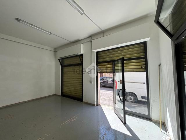 Locale Commerciale in vendita a Mazzetta, La Spezia