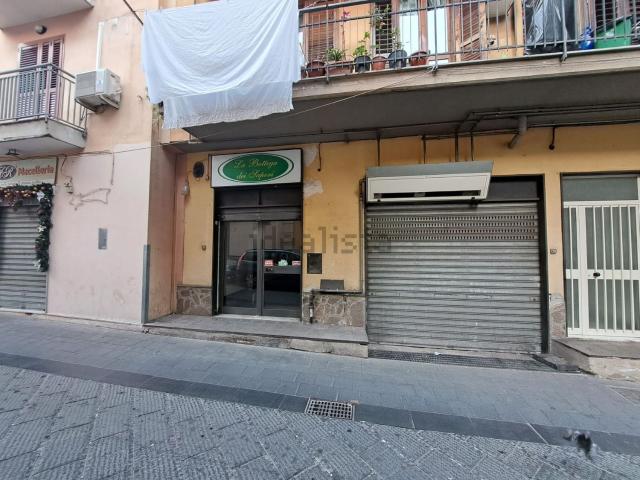 Locale Commerciale in vendita a Siano, Campania