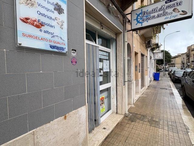 Locale Commerciale in vendita a Trapani, Sicilia