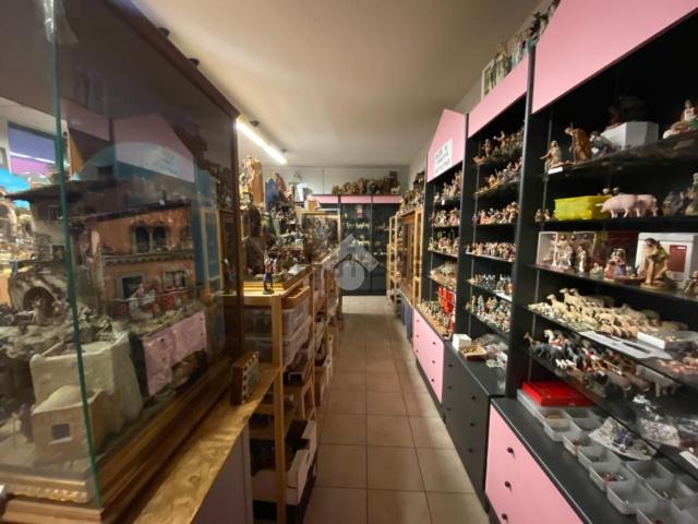 Locale Commerciale in vendita a Telgate, Lombardia