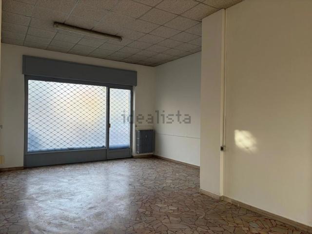 Locale Commerciale in vendita a Borgo Melano, Piemonte