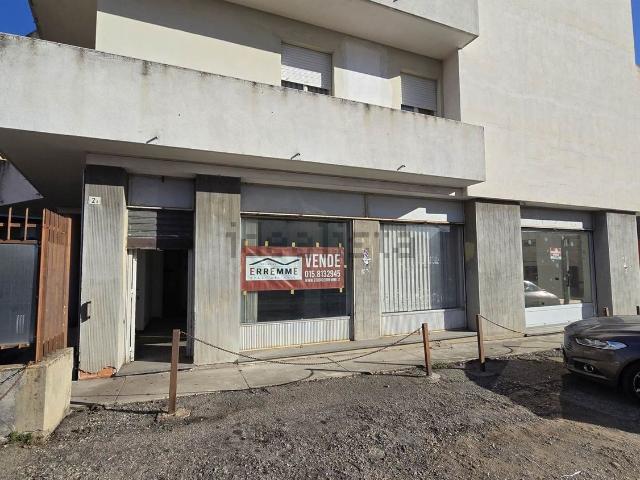 Locale Commerciale in vendita a Piemonte, Biella