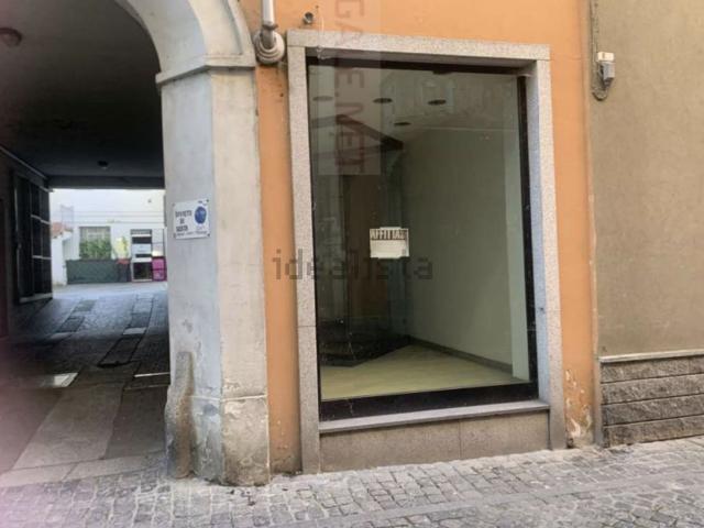 Locale Commerciale in vendita a Piemonte, Alessandria