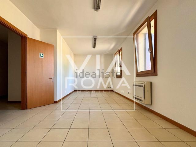 Locale Commerciale in vendita a Spinea, Veneto
