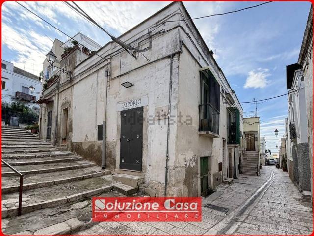 Locale Commerciale in vendita a Puglia, Barletta-andria-trani