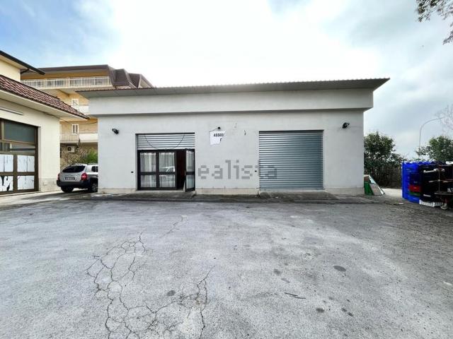 Locale Commerciale in vendita a Castrocielo, Lazio