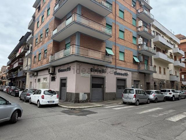 Locale Commerciale in vendita a Borgo Medievale, Roma Capitale