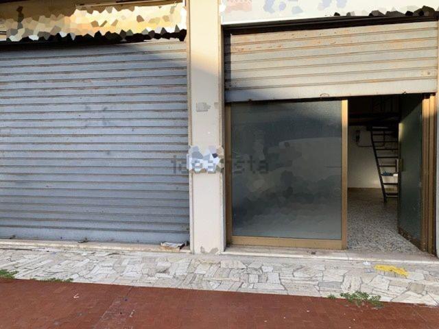 Locale Commerciale in vendita a Giglio, Montevarchi